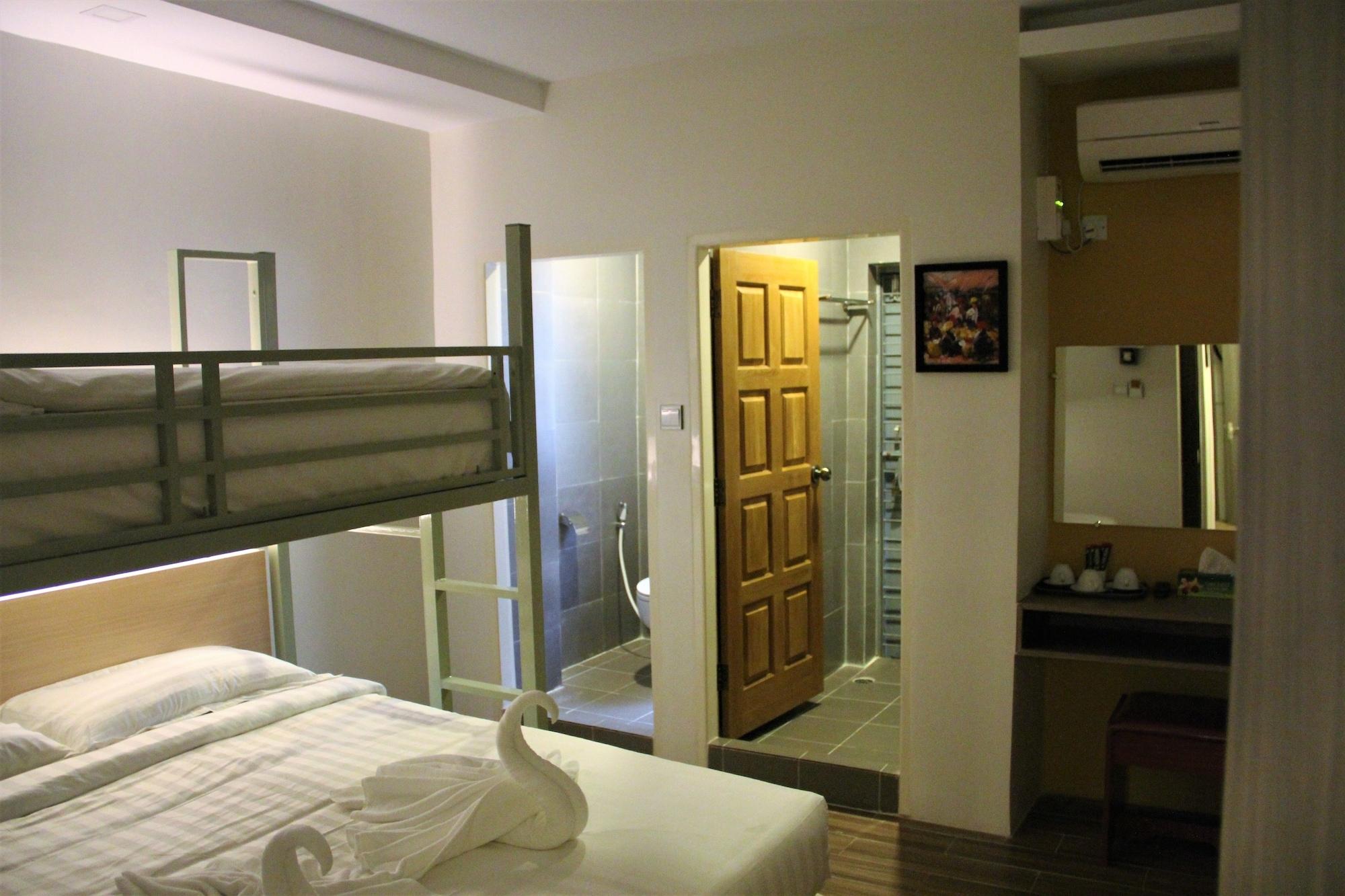 The Vibe Inn Rangum Exterior foto
