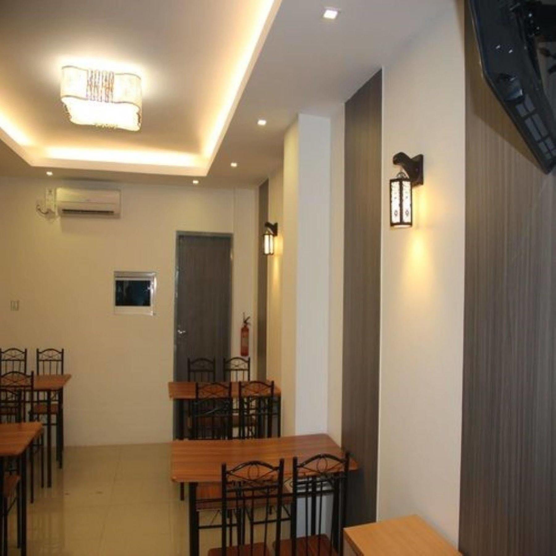 The Vibe Inn Rangum Exterior foto