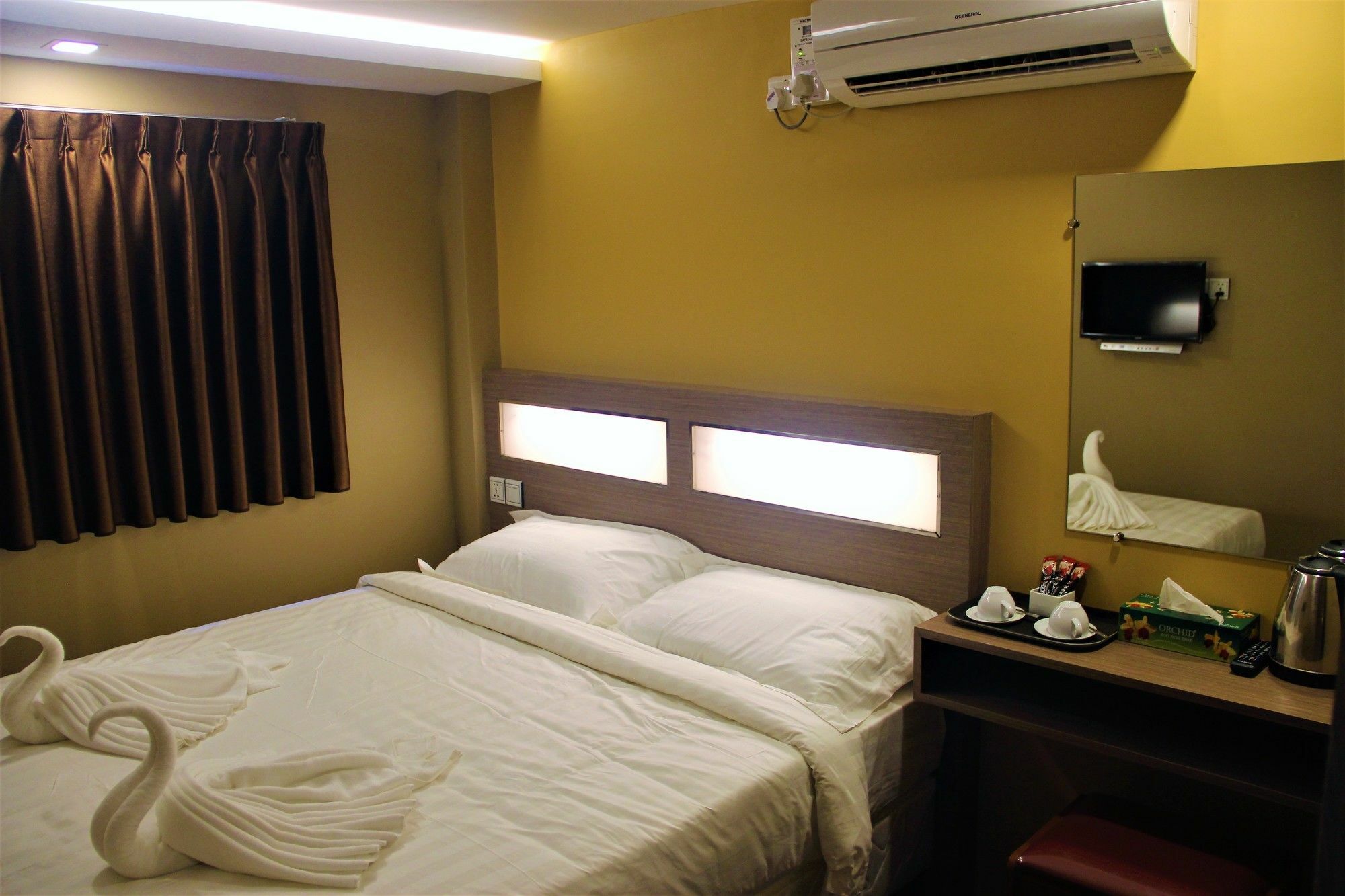 The Vibe Inn Rangum Exterior foto